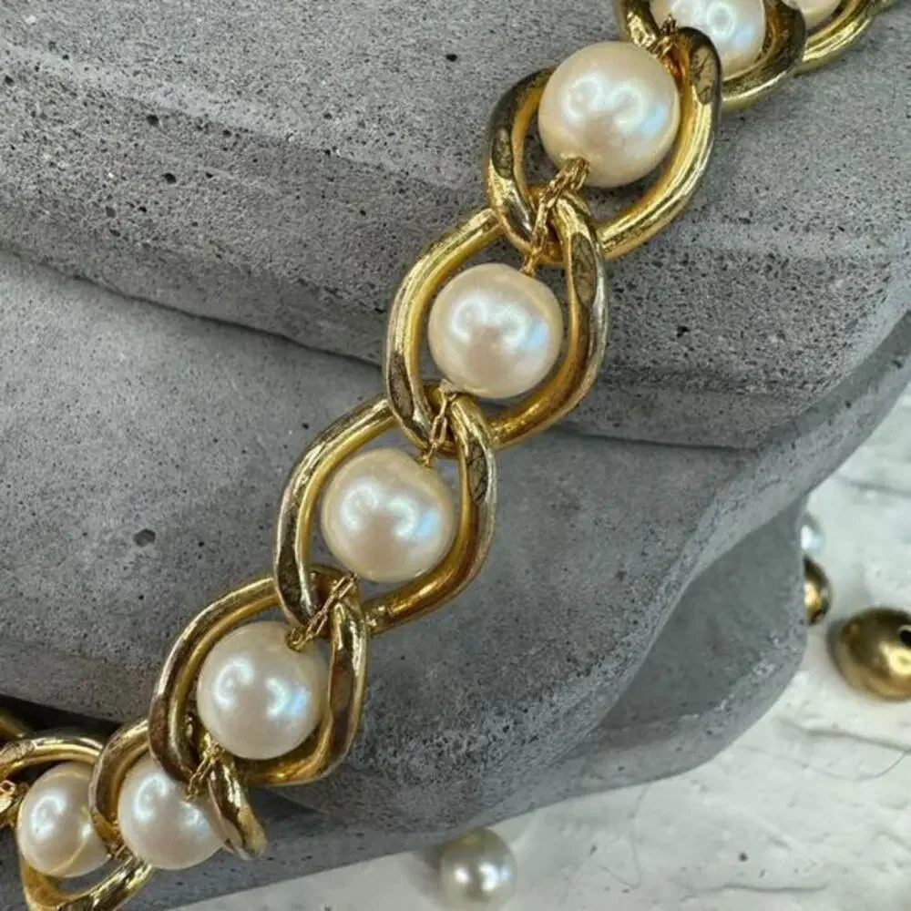 Vintage Gold Tone Faux Pearl‎ 18